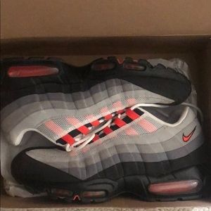 2009 Air Max 95- black/orange